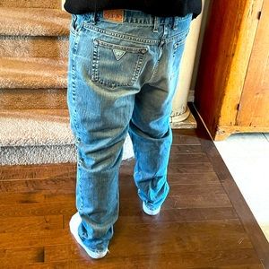 GORGEOUS PAIR OF NICE VINTAGE GUESS JEANS “050” “CLASSIC FIT” SIZE 34 EXCELLENT!